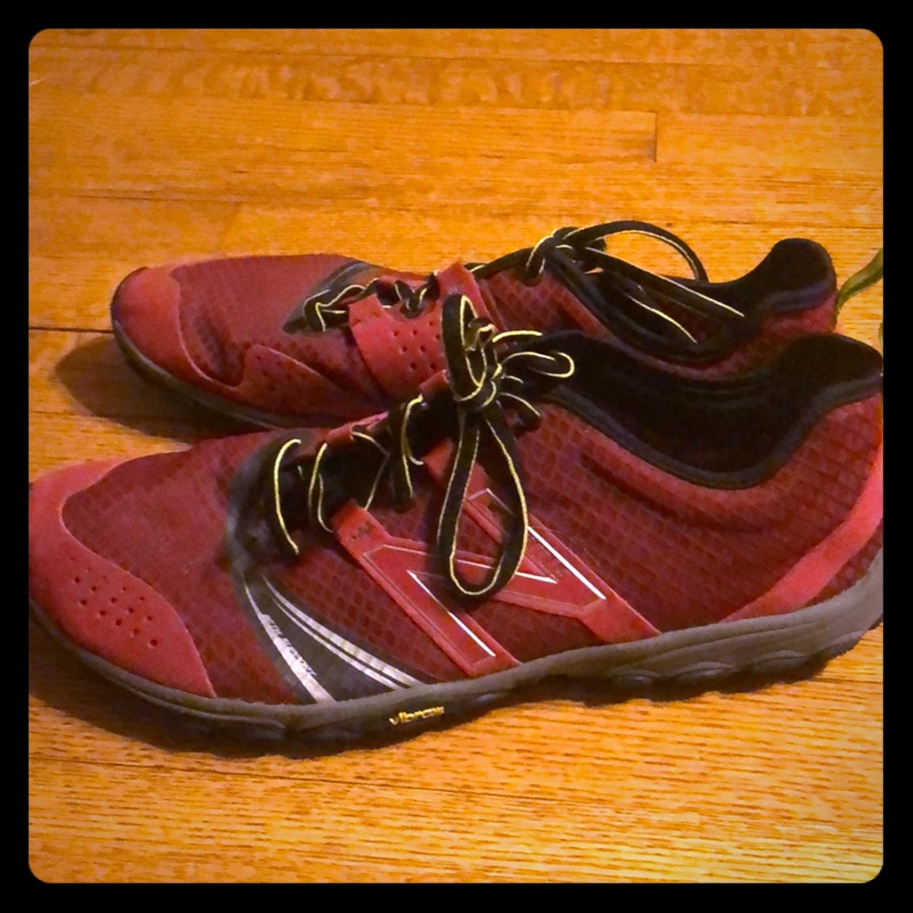 New balance vibrant running shoes